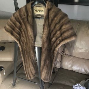 Genuine Mink Fur Shoulder Shawl